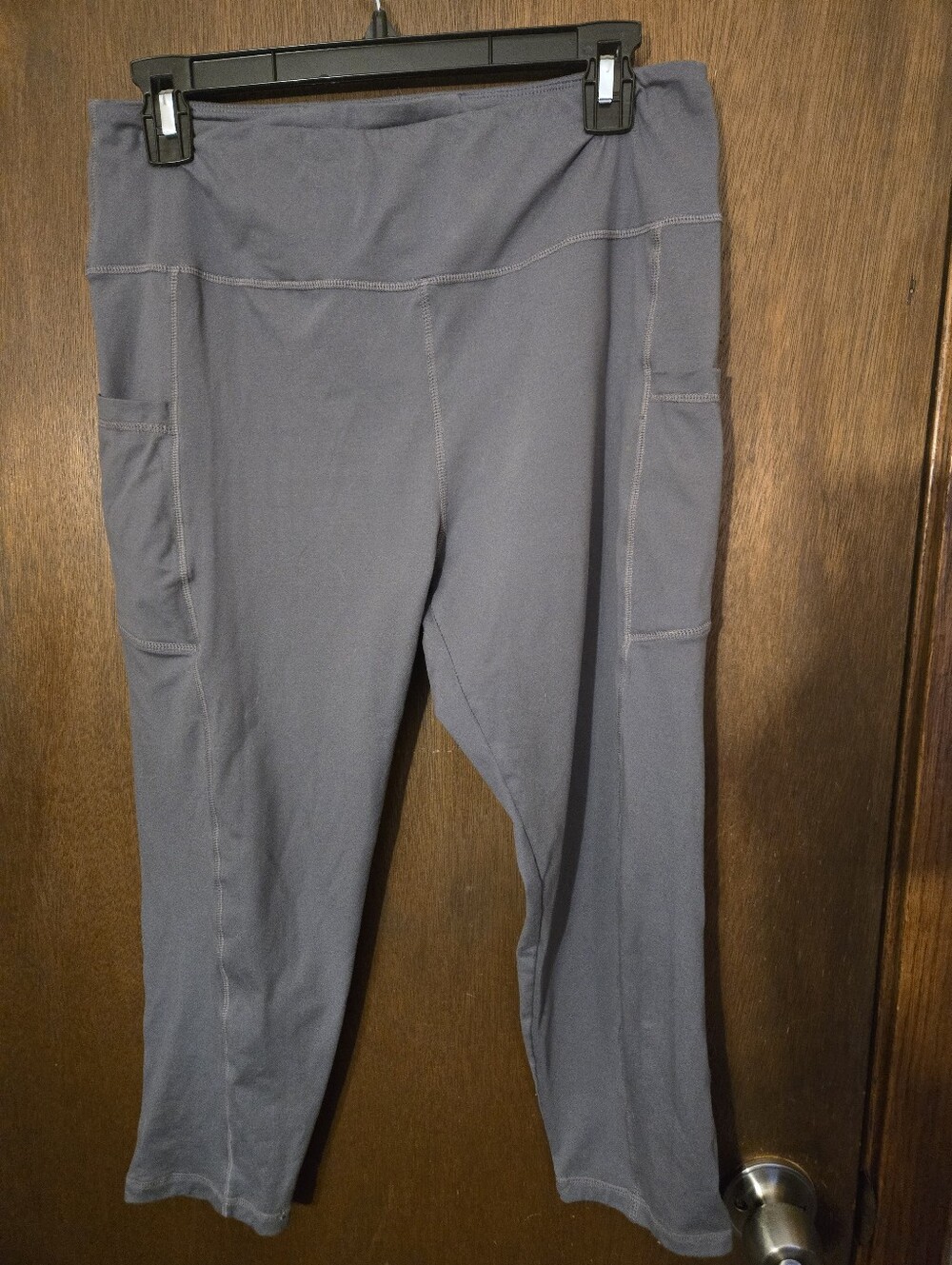 Gray Active Capri Leggings with Side Pockets Side Large